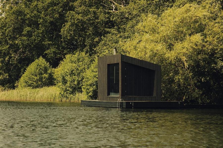 Fritton Lake Retreats Exterior photo